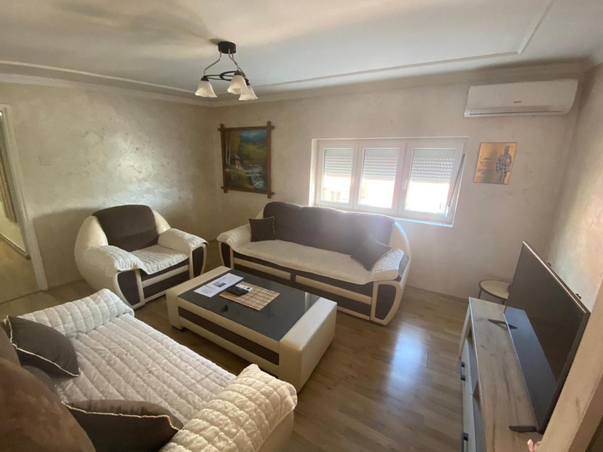 Apartman Niksic Exterior foto